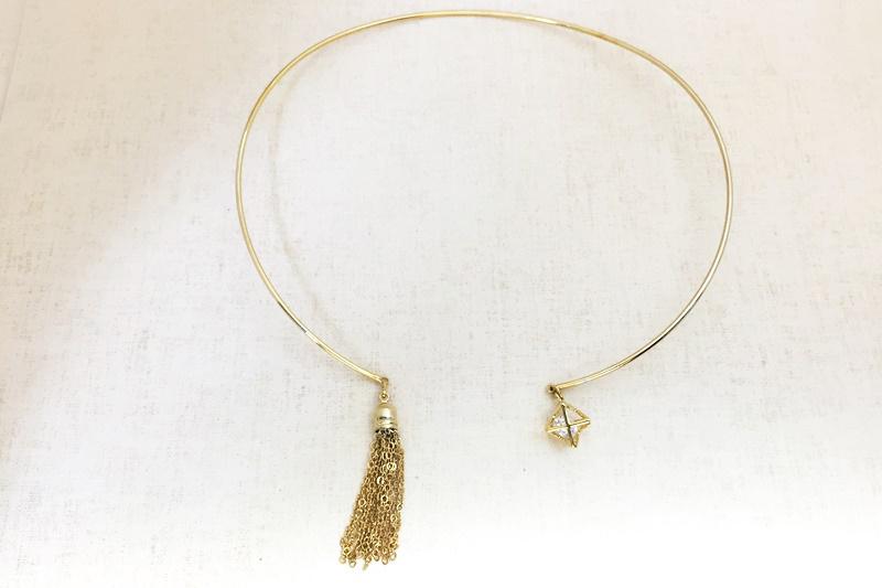 [Ozel] Subtle Charm Glossy Brass Cubic Necklace